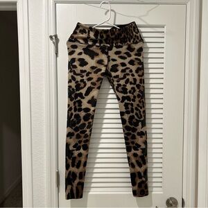 Women’s Noli Animal Print Leggings Star Embellishments Down each Leg Size Medium